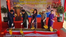 Nghi thức khởi công công trình Bảo tồn, tu bổ di tích Ưng Bình tại Châu Hương Viên. Ảnh: Mai Trang/TTXVN.
