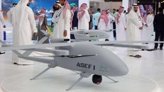 Một chiếc máy bay không người lái tại Triển lãm Quốc phòng Thế giới đầu tiên của Saudi Arabia ngày 6/3/2022. Ảnh: AFP