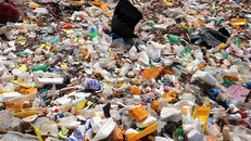 Tiến tới một hiệp ước toàn cầu về ô nhiễm nhựa đại dương