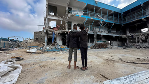 Trẻ em Gaza mơ về những mái trường lành lặn