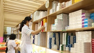 Bộ Y tế gia hạn gần loại 12.000 thuốc và nguyên liệu làm thuốc