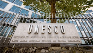UNESCO chung tay đẩy lùi bạo lực giới. Ảnh: azernews
