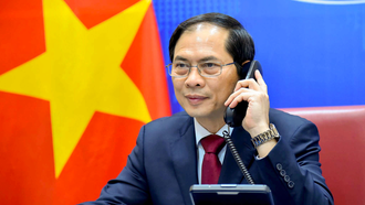 Việt Nam và Trung Quốc cam kết thúc đẩy quan hệ kinh tế 