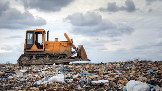Thế giới sẽ "ngập" trong gần 4 tỷ tấn rác vào năm 2050