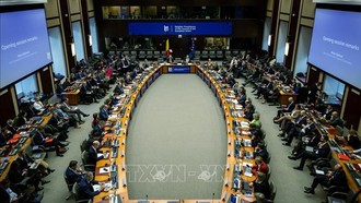 Hội nghị thượng đỉnh bất thường của EU tìm giải pháp cho nhiều thách thức