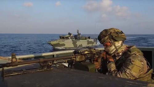 Nga diễn tập đổ bộ lên bờ biển Syria, uy hiếp quân khủng bố