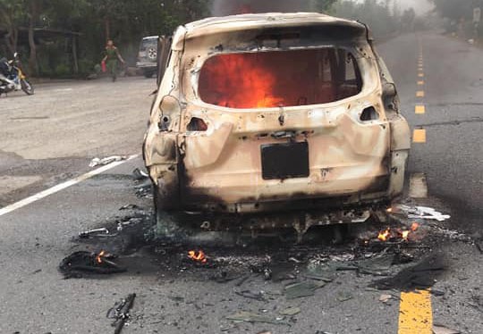 Mitsubishi Xpander gặp nạn bốc cháy, 2 người tử vong