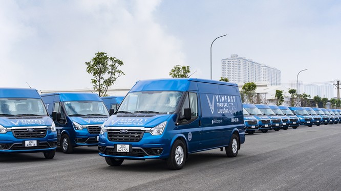 Những chiếc xe Mobile Charging của VinFast đang thu hút sự chú ý lớn trong cộng đồng người sử dụng ô tô tại Việt Nam.