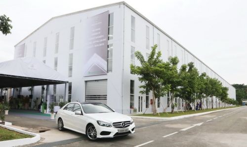 Mercedes Benz phải ngưng sản xuất xe tại Việt Nam do Covid-19