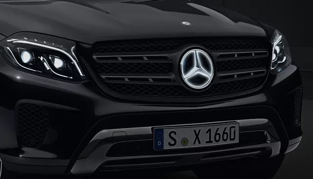 Mercedes-Benz triệu hồi các mẫu xe có logo phát sáng