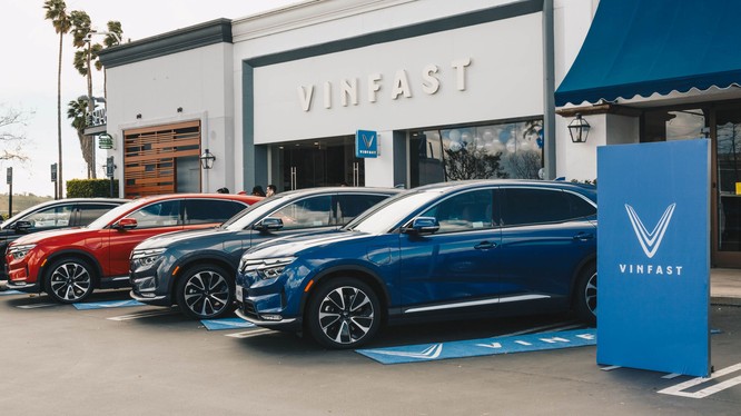 Hôm nay: VinFast chính thức bàn giao xe cho khách hàng Mỹ