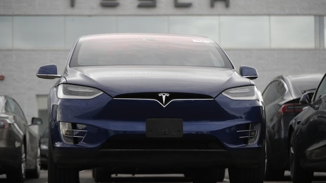 Tesla giảm giá mẫu Model 3 tại Trung Quốc