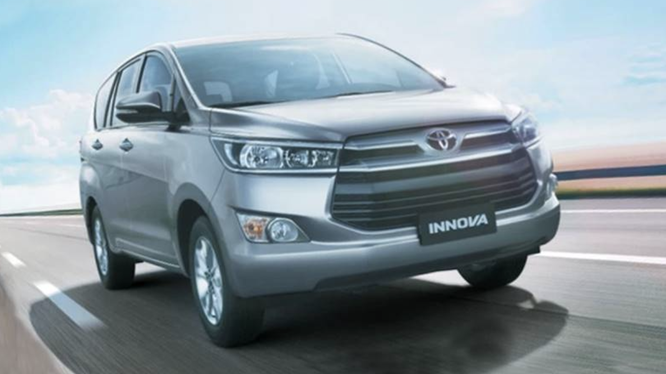 Toyota Innova giảm giá sốc, người Nhật 'đánh' nhau, người tiêu dùng Việt hưởng lợi 