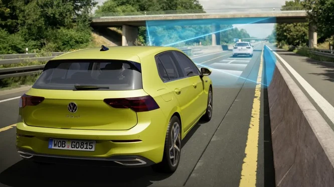 Volkswagen nhận giải Euro NCAP với hệ thống liên lạc Car-To-X