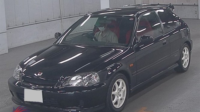 Honda Civic Type R 2000 rao bán giá hơn 1.6 tỷ đồng