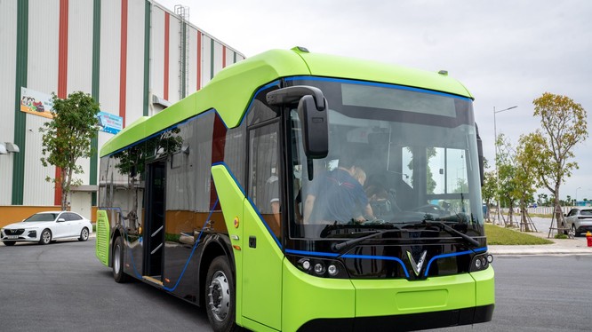 Xe Buýt chạy điện của Vinfast chính thức chạy thử tại Hải Phòng 