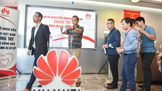 Huawei chung tay ủng hộ các tỉnh miền Trung 1 tỷ Đồng