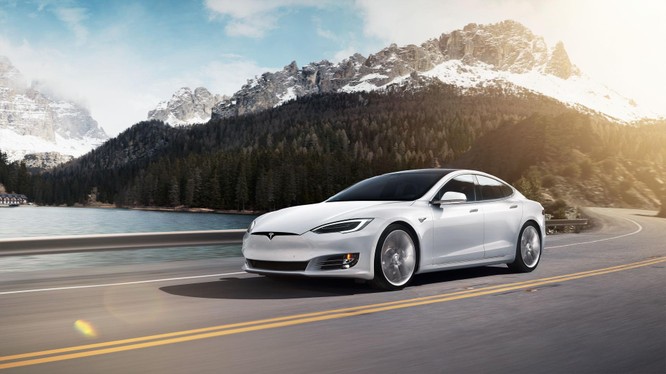 Tesla tiếp tục nhận yêu cầu triệu hồi 158.000 chiếc Model S và Model X