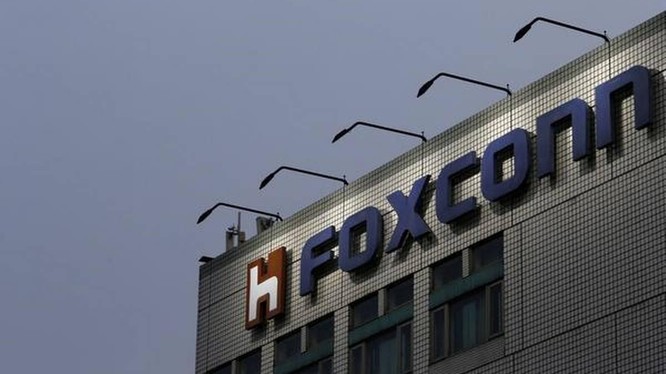 Foxconn cảnh báo về tình trạng thiếu nguyên liệu và chip để sản xuất 