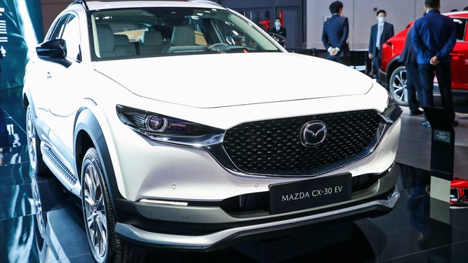 Vừa ra mắt tại Việt Nam, Mazda CX-30 đã có phiên bản chạy điện xuất hiện tại Trung Quốc