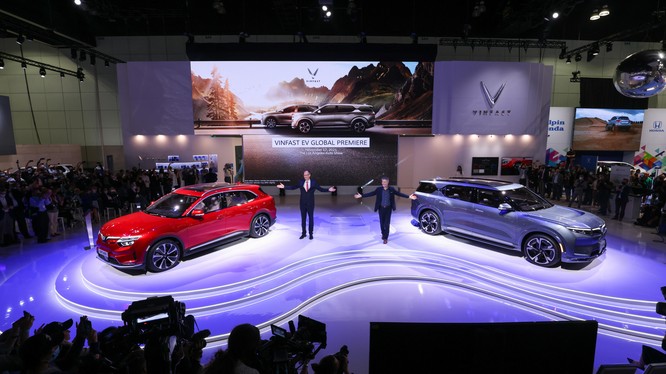VinFast ra mắt toàn cầu thương hiệu xe điện tại Triển lãm ô tô Los Angeles 2021.