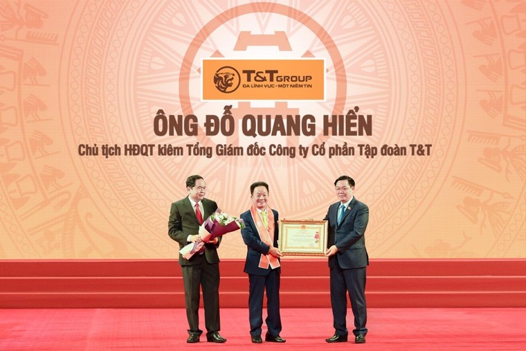T&T Group đón nhận Huân chương Lao động hạng Nhất lần thứ 3 và kỷ niệm 30 năm thành lập Tập đoàn ảnh 8