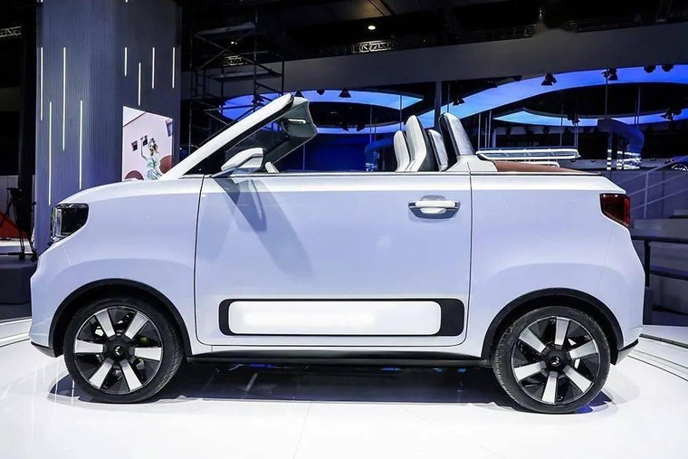 Wuling Hongguang Mini EV, chiếc xe điện bán chạy nhất trên thế giới, ra mắt bản mui trần ảnh 3