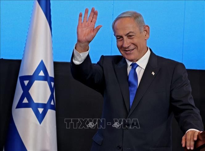 Cựu Thủ tướng Israel, lãnh đạo đảng Likud Benjamin Netanyahu phát biểu trước những người ủng hộ sau khi bỏ phiếu tổng tuyển cử, tại Jerusalem ngày 2/11/2022. Ảnh: AFP/TTXVN