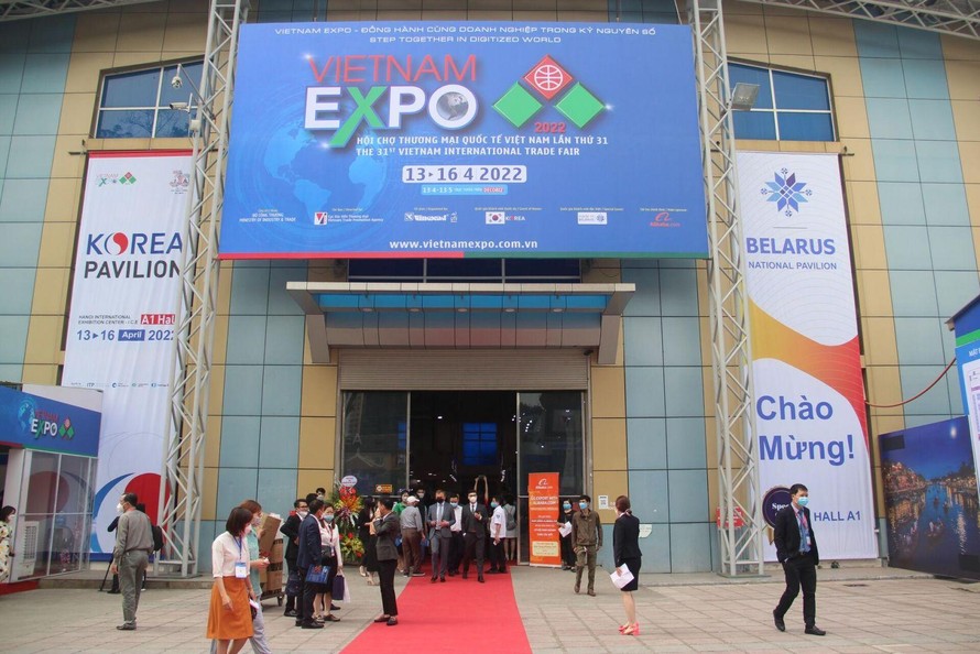 Cổng vào hội chợ Vietnam Expo 2022 tại Cung Văn hóa Hữu nghị Việt-Xô.