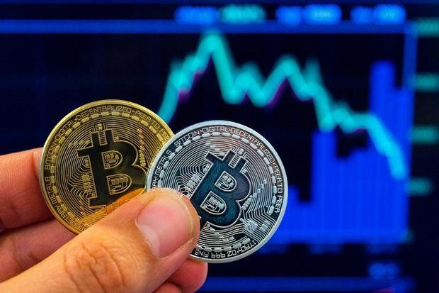 Đồng tiền điện tử bitcoin lần đầu tiên vượt mốc 30.000 USD