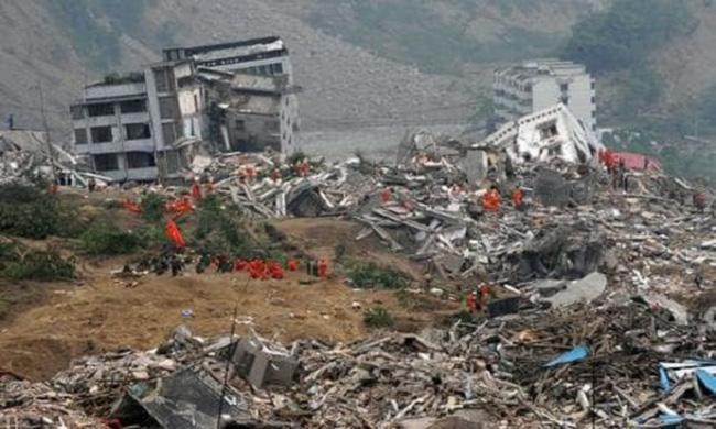 Tứ Xuyên, Trung Quốc xảy ra động đất độ lớn 6,8