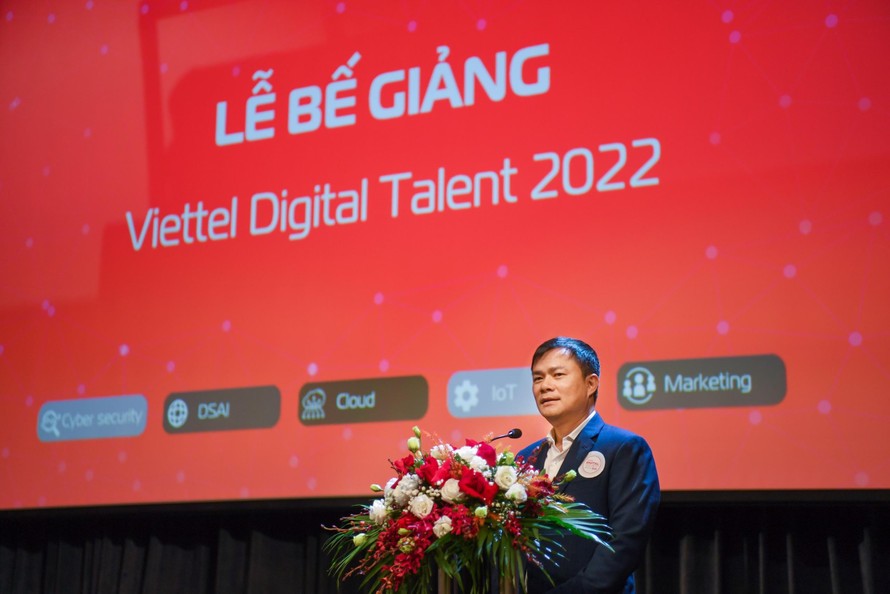 Chương trình Viettel Digital Talent mùa hai vừa khép lại với hơn 40 sinh viên xuất sắc được tuyển dụng chính thức vào Viettel.