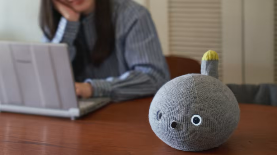 Panasonic ra mắt robot thú cưng Nicobo