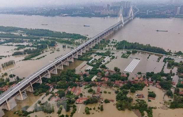 Trung Quốc: Sơ tán hàng trăm nghìn người, đóng cửa hàng chục mỏ than do lũ lụt