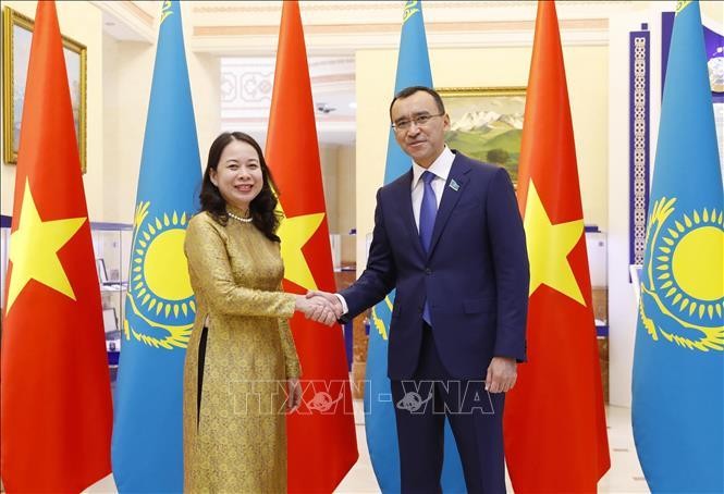 Phó Chủ tịch nước Võ Thị Ánh Xuân hội kiến Chủ tịch Thượng viện Kazakhstan