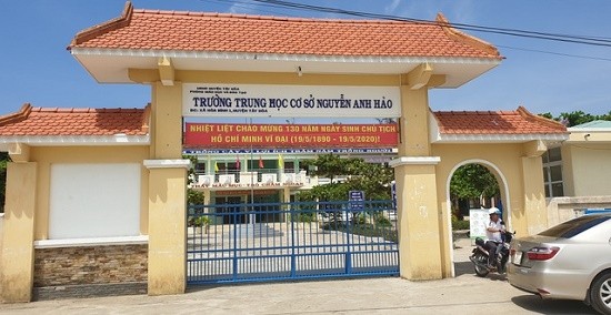 Trường THCS Nguyễn Anh Hào nơi ông Huỳnh Cát Tạo đang công tác. - Ảnh: Dân Trí 