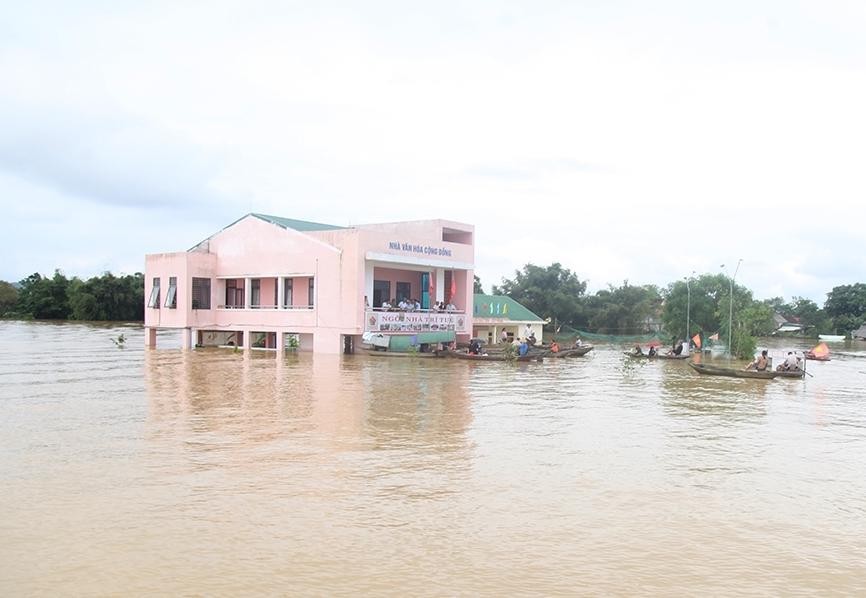Hà Tĩnh tập trung hỗ trợ cho nhân dân vùng lũ lụt