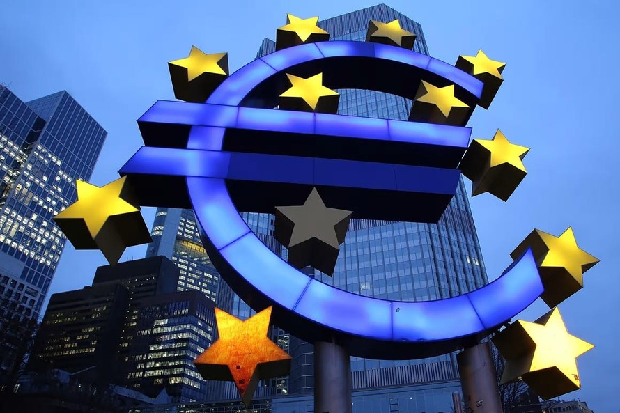 Lạm phát tại Eurozone cao kỷ lục gần 10%