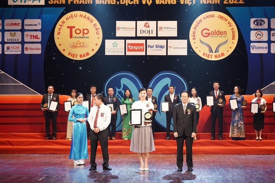 Văn Phú - Invest được vinh danh Top 20 Nhãn hiệu hàng đầu Việt Nam năm 2022