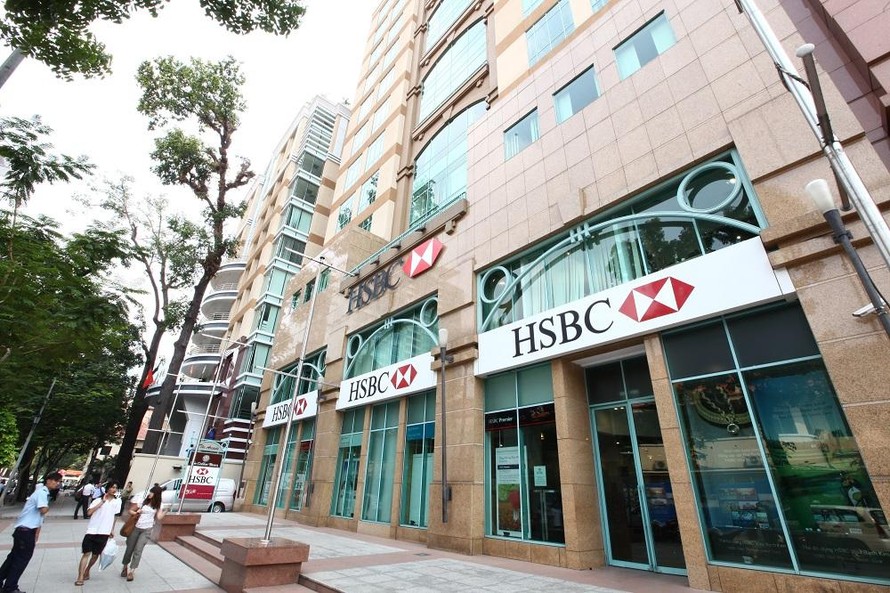 HSBC Việt Nam cùng với một số định chế tài chính khác cung cấp cho Công ty Cổ phần Tập đoàn Masan (Masan) và Công ty TNHH The Sherpa, công ty con trực thuộc Masan, một khoản vay hợp vốn có thời hạn trị giá 600 triệu USD.