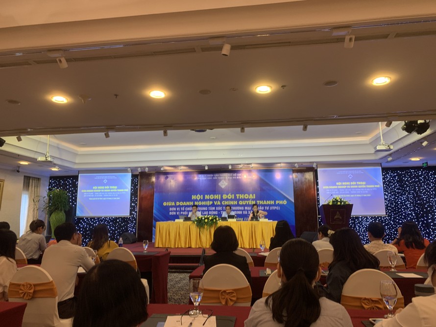 Hội nghị Đối thoại giữa Doanh nghiệp và Chính quyền Thành phố. Ảnh: Nguyễn Nhi