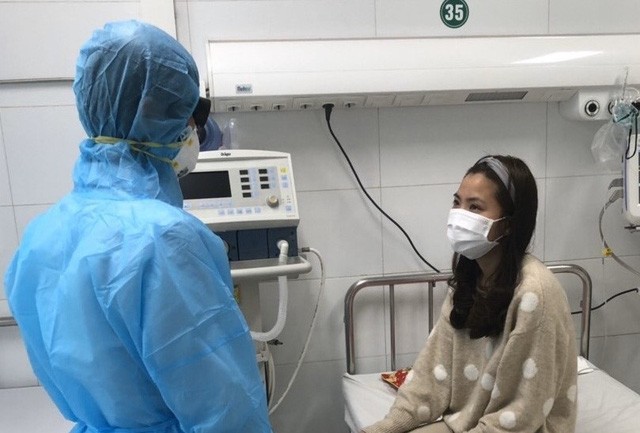 Một bệnh nhân điều trị tại Bệnh viện đa khoa tỉnh Thanh Hóa được xuất viện vào sáng ngày 3/2 sau khi xét nghiệm kết quả âm tính với nCoV