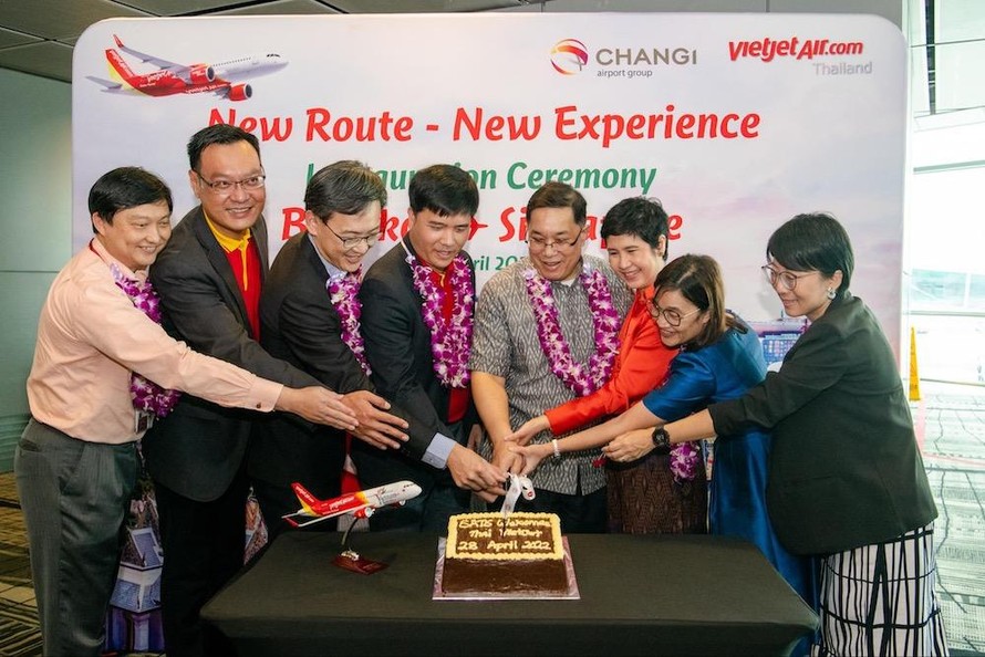 Vietjet Thái Lan liên tục mở rộng mạng bay quốc tế, khai trương đường bay Bangkok – Singapore
