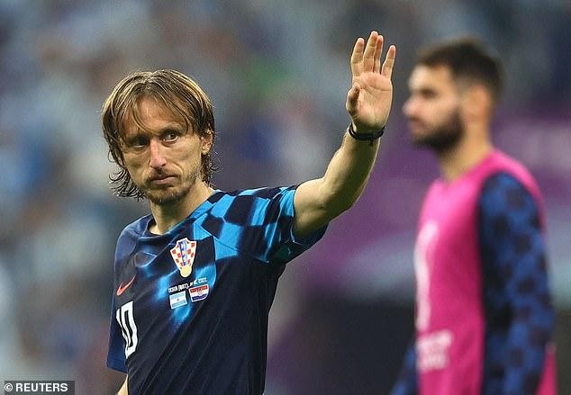 HLV ĐT Croatia cho biết, Luka Modric sẽ tiếp tục thi đấu ở EURO 2024, khi anh đã 39 tuổi. (Ảnh: Daily Mail)