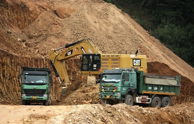 Cao tốc Bắc-Nam đoạn Phan Thiết-Dầu Giây có khả năng trễ hẹn do thiếu vật liệu đất đắp. (Ảnh: Việt Hùng/Vietnam+)