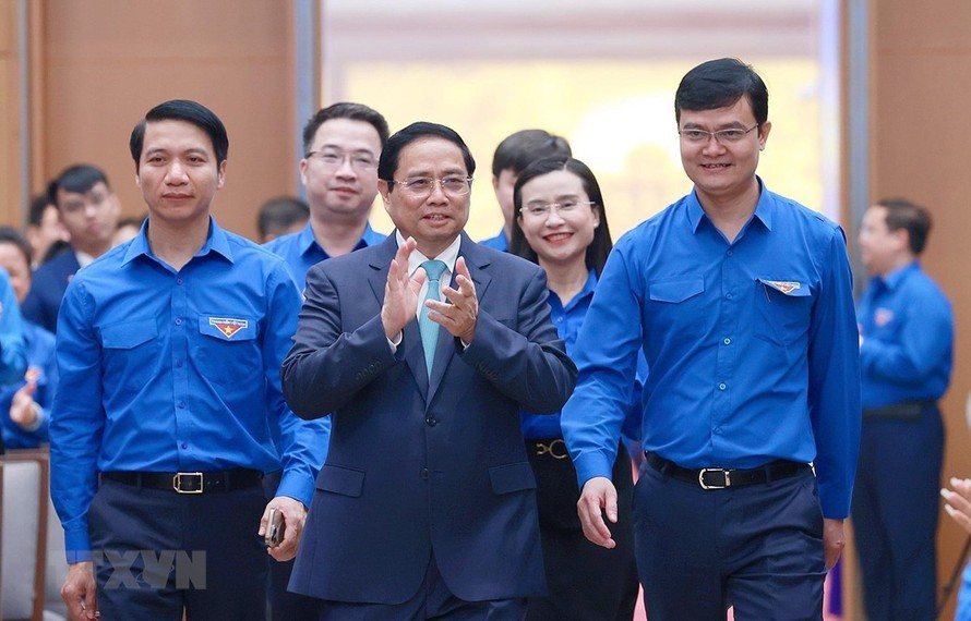 Thủ tướng Phạm Minh Chính và các đại biểu đến dự hội nghị. (Ảnh: Dương Giang/TTXVN) 