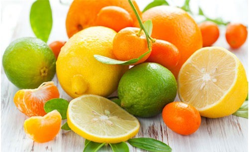 Cơ thể cần bao nhiêu vitamin C mỗi ngày?