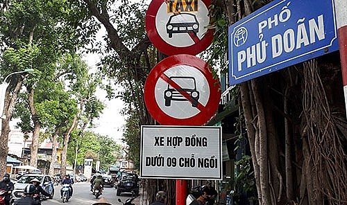 Hà Nội: Đề xuất cấm uber, grab hoạt động trên 11 tuyến phố