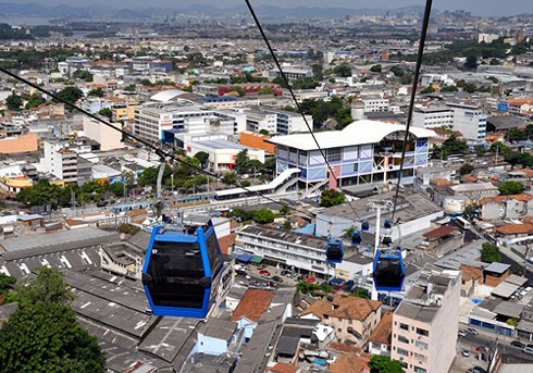 Cáp treo ở Rio, Brazil do tập đoàn Poma xây dựng. Ảnh: The Urban Design.