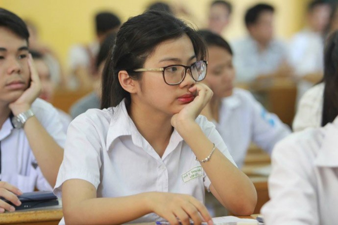 Hà Nội thay đổi phương án thi vào lớp 10, học sinh đi học gần kín tuần